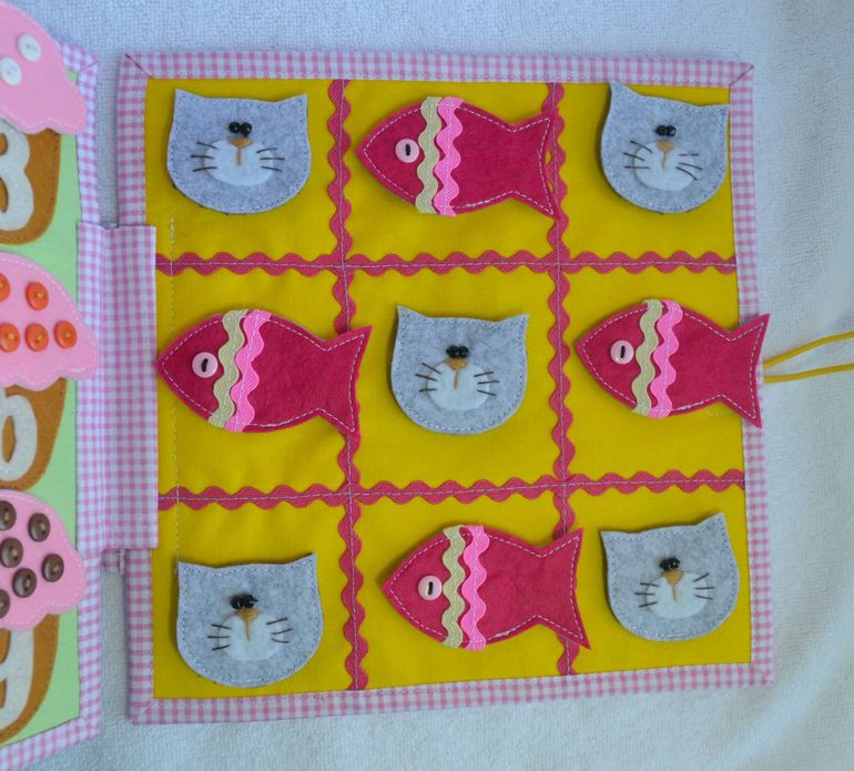 Именная развивающая книжечка)