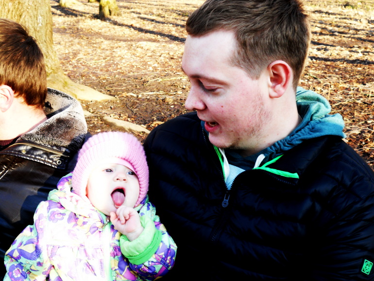 Прогулка и встреча с друзьями.