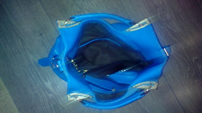 Пристрою новую сумку Цена 1500 руб