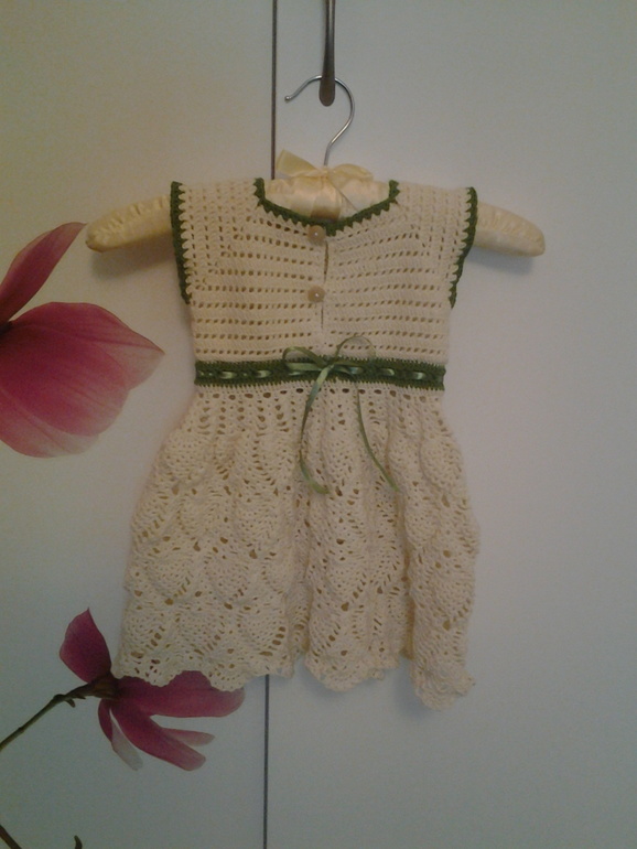 Первое платье крючком