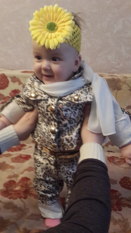 Нашей доченьке 5 месяцев