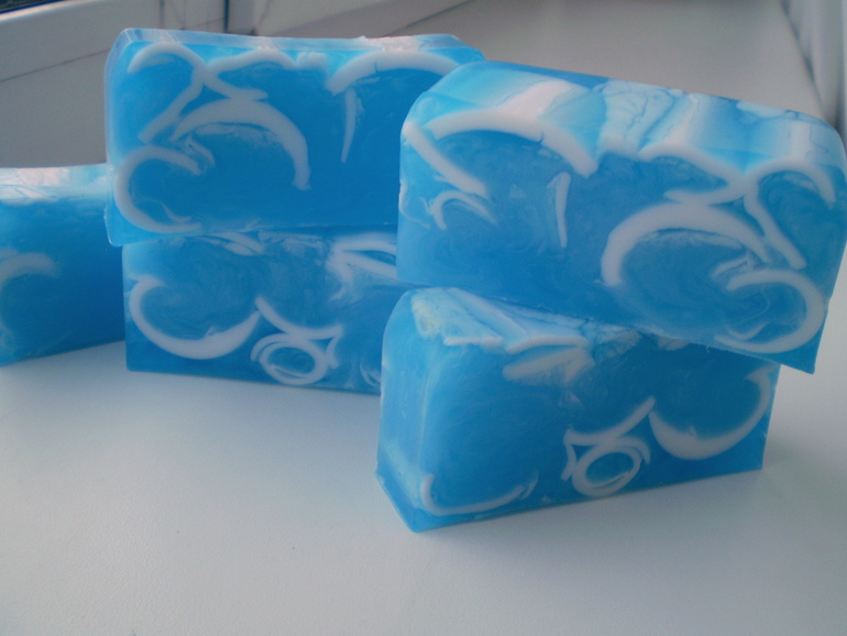 А я попробовала поварить мылко)))