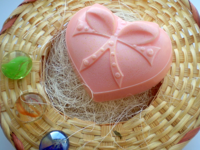 А я попробовала поварить мылко)))