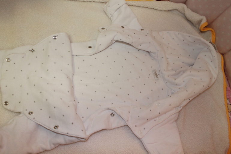 Одежда б/у для девочки 0-12 мес, Мск, почта. Carters, Next, Prenatal, MotherCare, Disney, другие