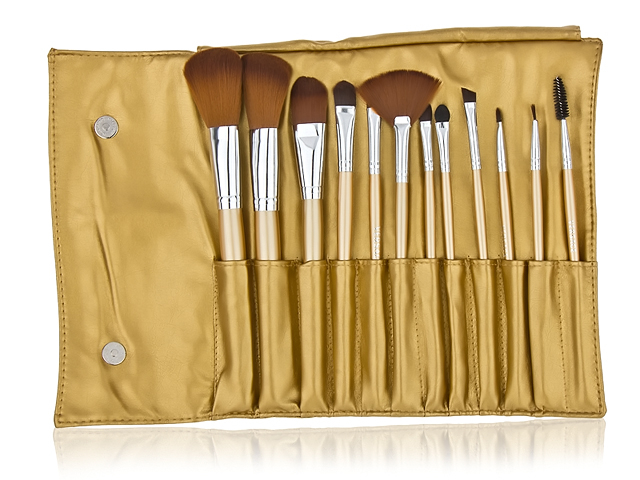 Продаю наборы кистей для макияжа от 900р!