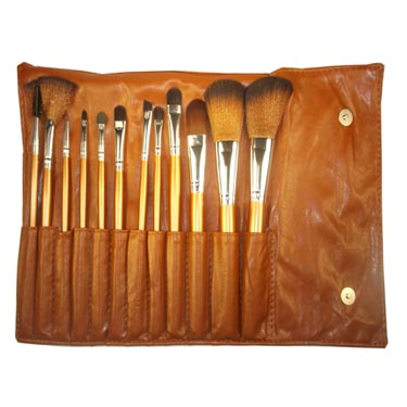 Продаю наборы кистей для макияжа от 900р!