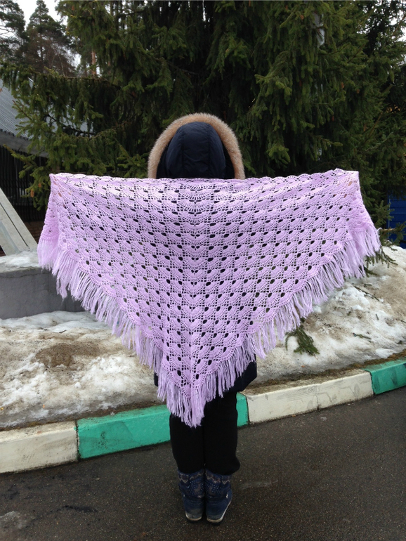 Вот еще одна шалька связалась