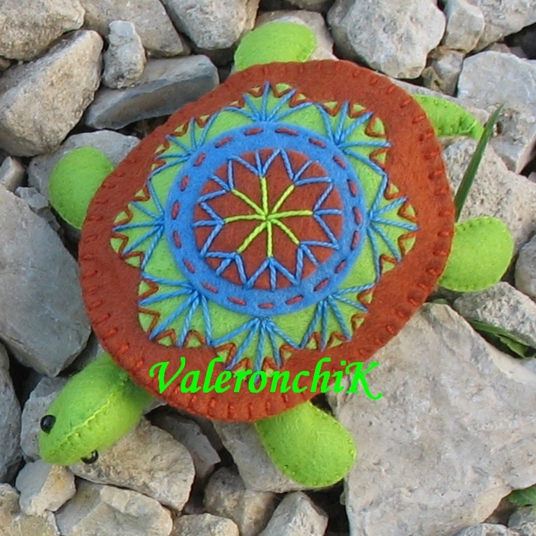 Черепашка- игрушка, игольница, мандала, талисман.