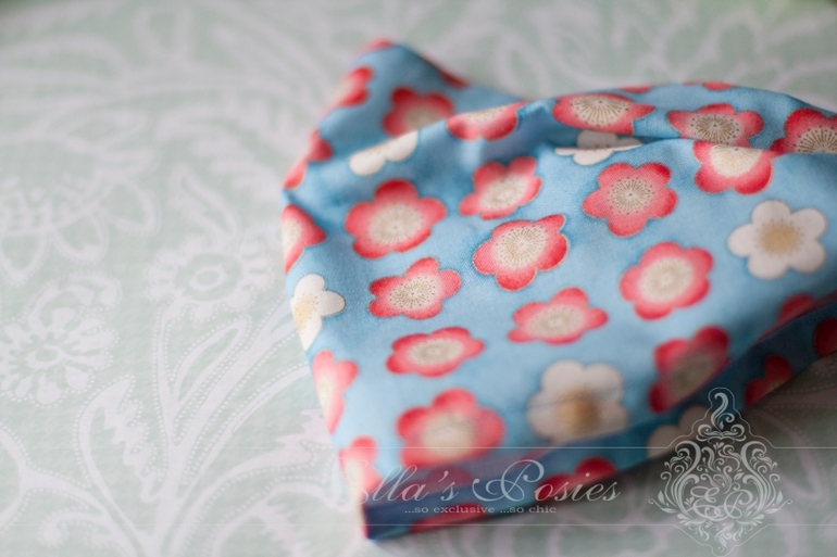 В наличии косынки !