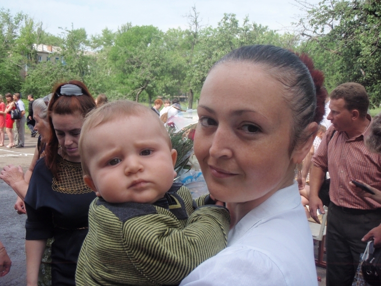 А у нас сегодня выпускной.