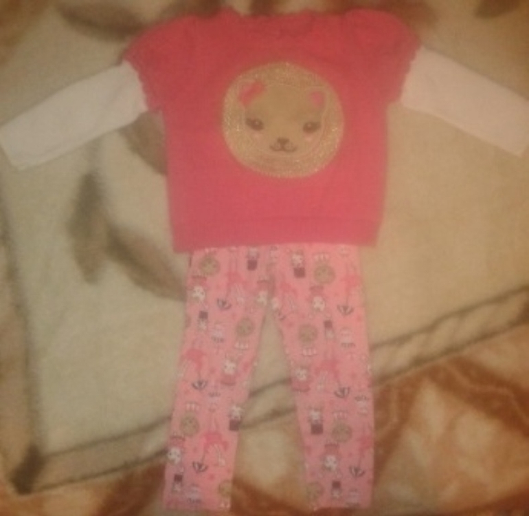 продам новый костюм Gymboree на 2т, или обменяю на 3т