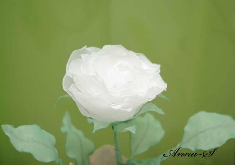 Роза из ткани !