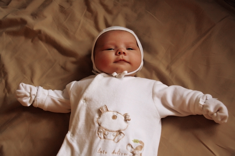 все спят,а мама нет