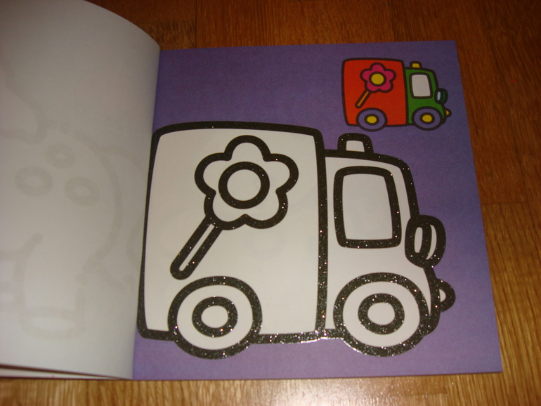 Наши творческие пятиминутки в годик. Рисование.