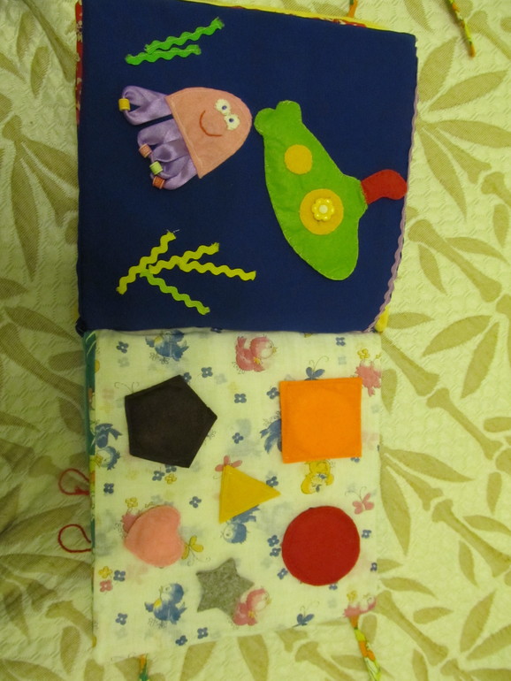 Развивающая книжка для нашей малышки.