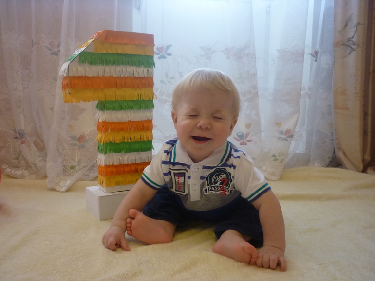 Нам 1 год! Хвастаю