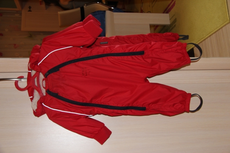 Продам комбезики КЕТЧ