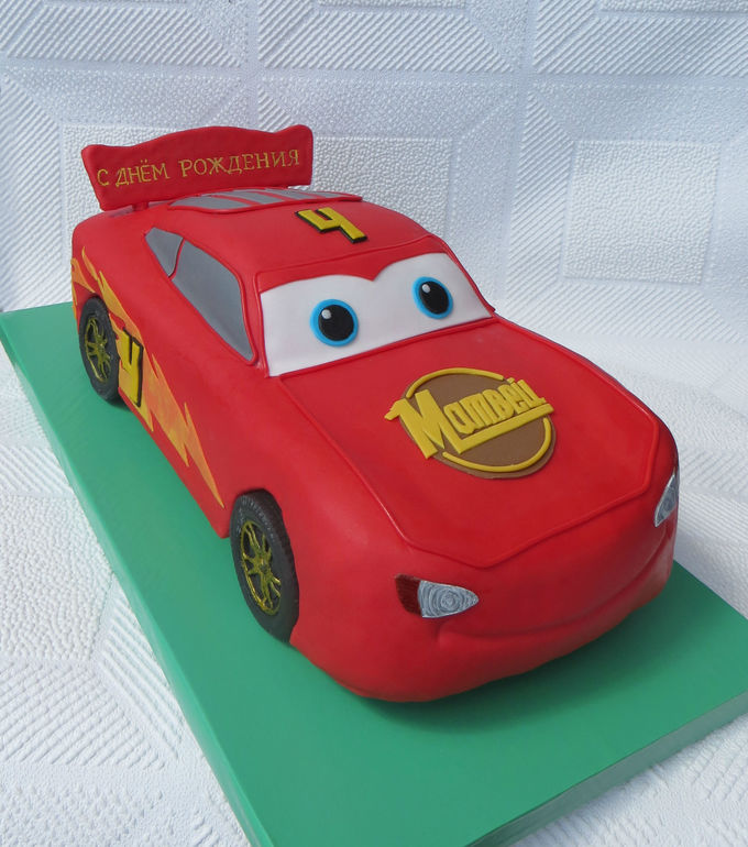 Торт "Маккуин для Матвея"