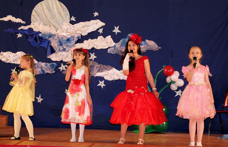 Выступление концерт &quot; Читающее детсво&quot;