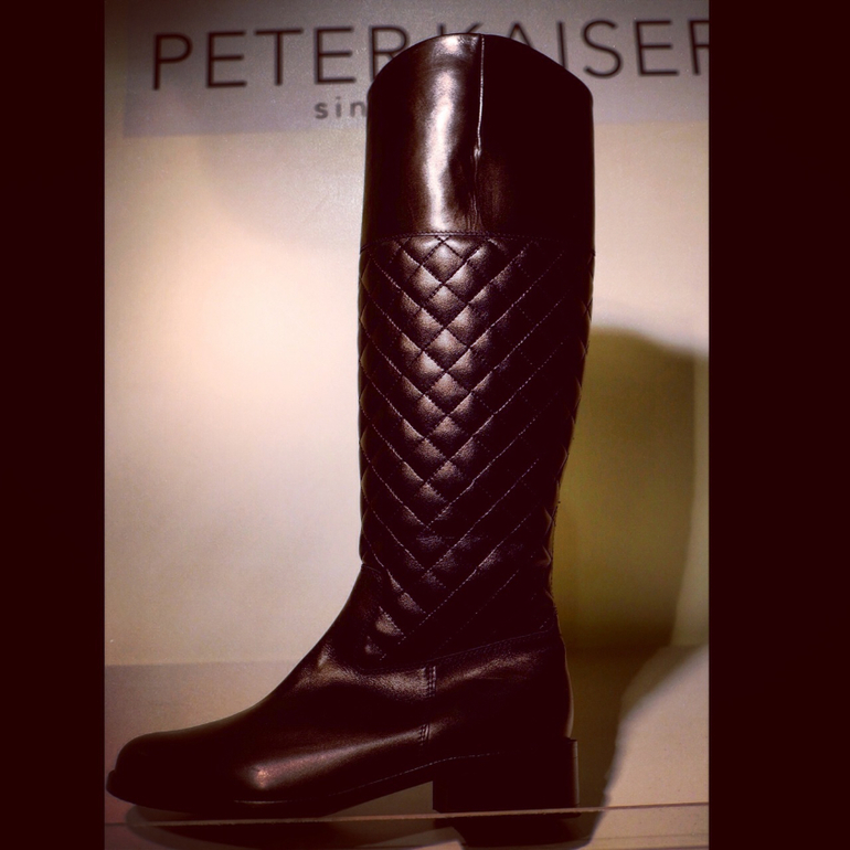 Распродажа женской обуви и сумок немецкой марки Peter Kaiser коллекции осень - зима 2015 в Москве!