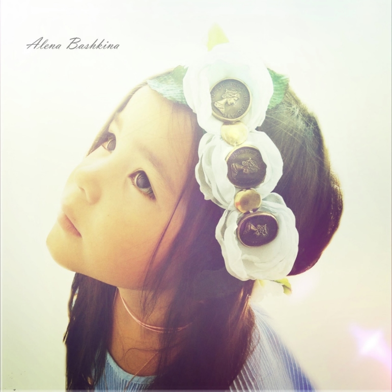 Мода - мода))) Украшение для волос в стиле D&G