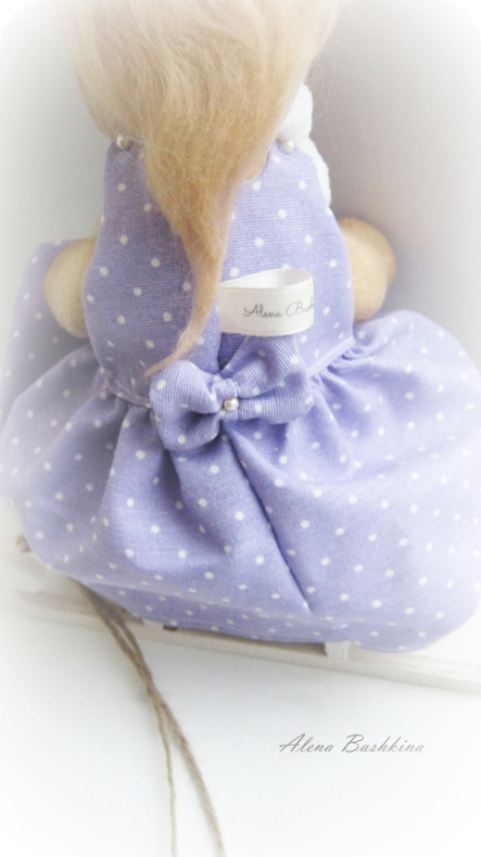 Грустная пони Лулу