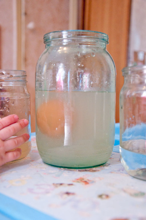 Экспериментальный четверг: Подводная лодка из яйца