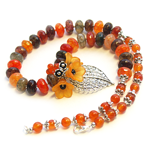 "Позитивный" комплект украшений (агат, сердолик)