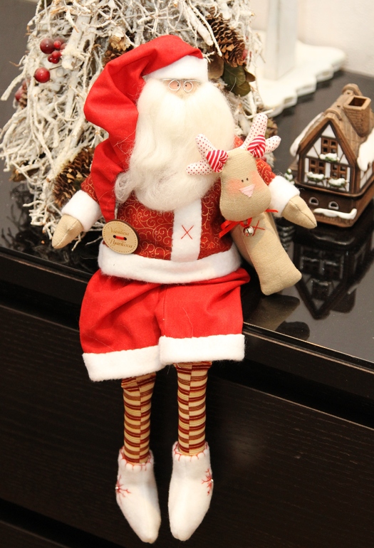 Дед Мороз или Санта Клаус :)