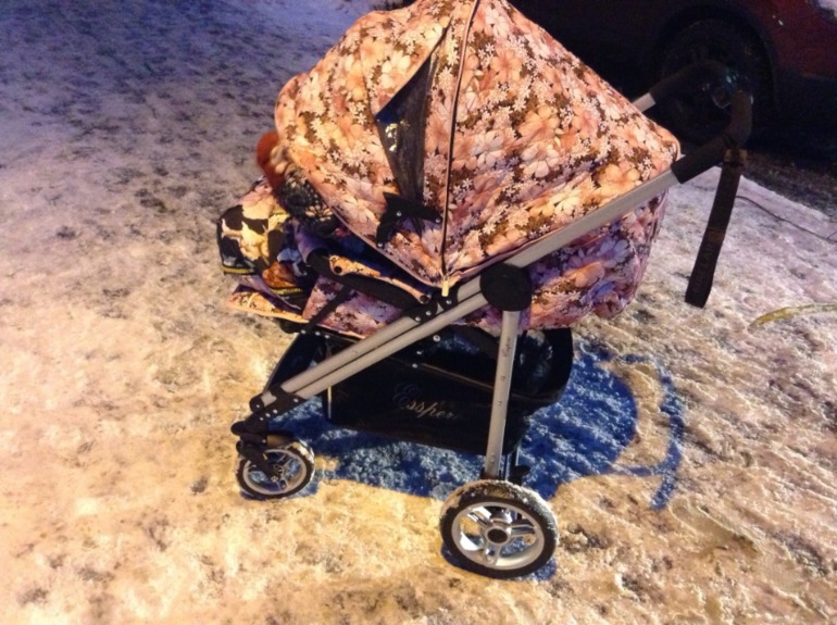 Моя зимняя коляска Esspero X-Drive pink.