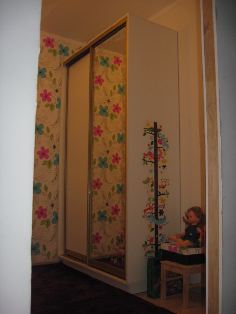 Детская для девочки(перепланировка одной комнаты в две).Исправилась с фото