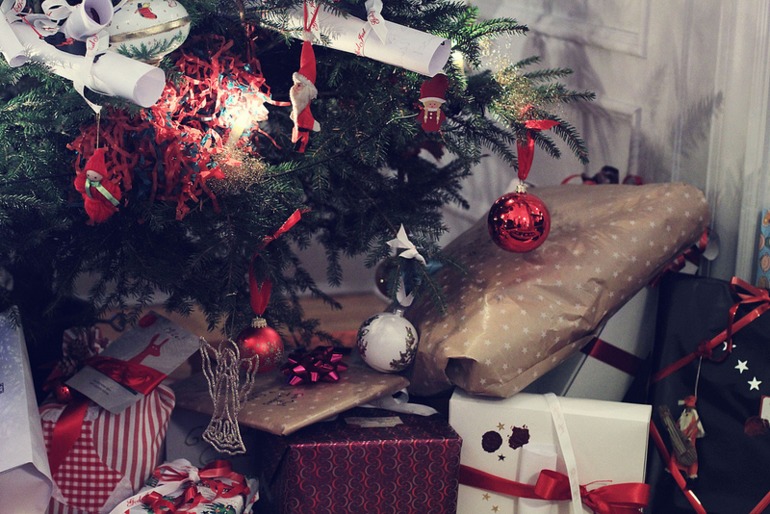 Упаковка подарков