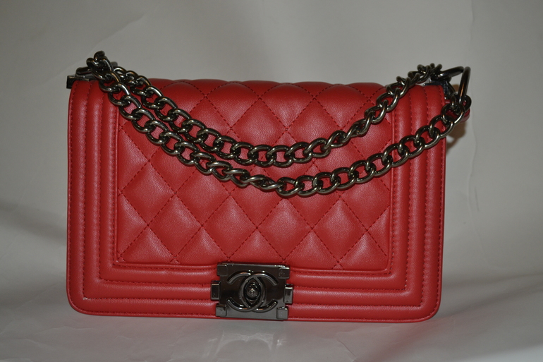 Продаю новую сумочку Chanel Boy кожа! внутри кожа! Доставка!