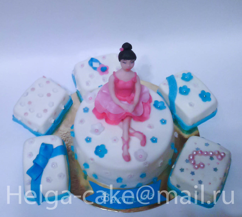 Тортомарафон на выходных: Винкс, Дракулаура, Литтл пони и другие