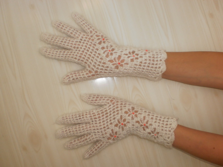 Перчатки "Бусинки".