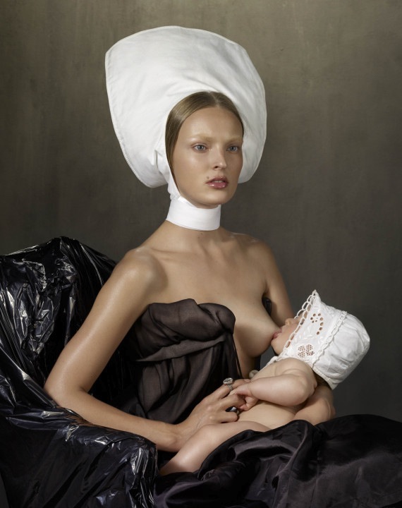 Гламурное ГВ: скандал вокруг «кормительного» фото в Vogue