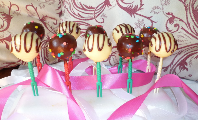 Мои первые кейкпопсы.