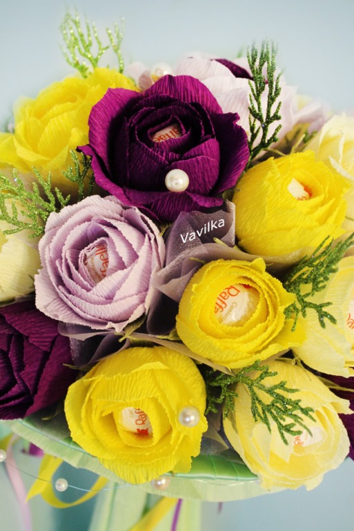 Большущий ручной и капля новогоднего!