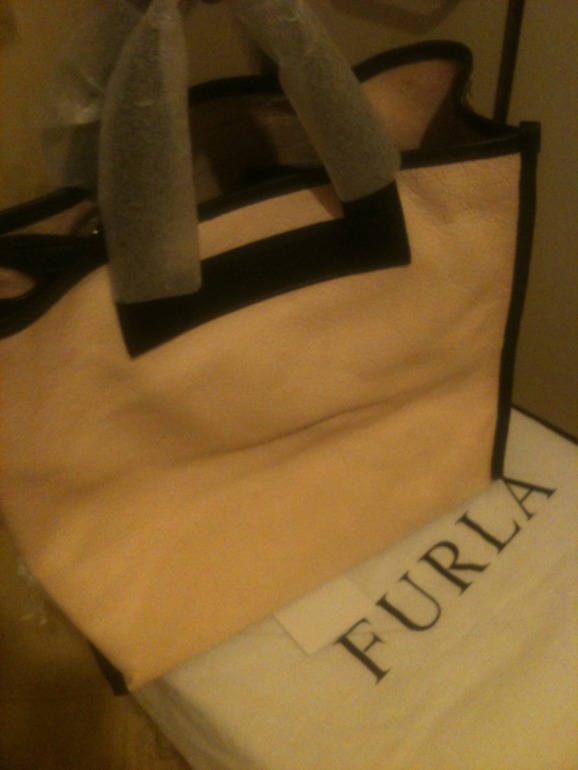НОВАЯ оригинальная сумка Furla Divide!