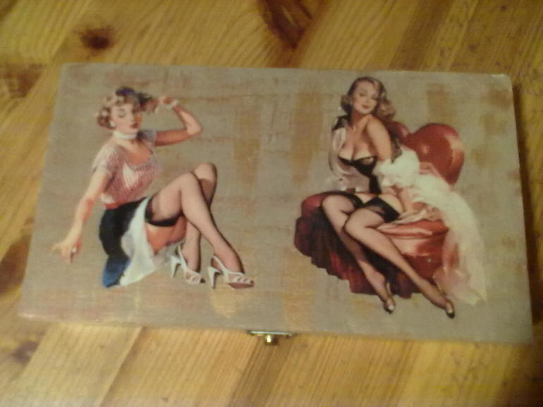 Декор вещей для дачи (поднос,вешалка на дверь,коробочка для штопора,верхушка комода (роспись акриловыми красками)