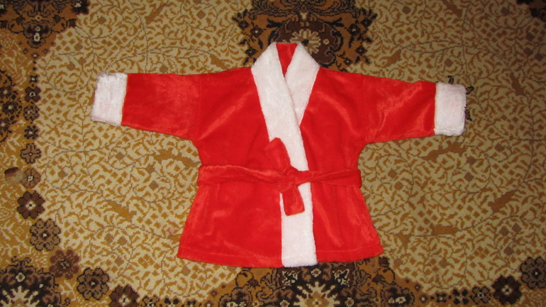 Новогодний костюм Деда Мороза продам.