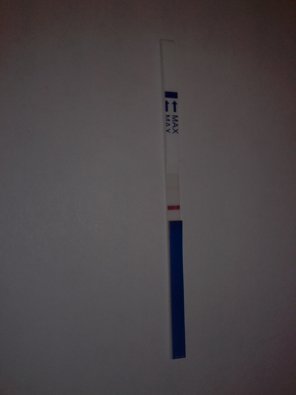 Помогите ,полоска очень бледная беременность ли это?)