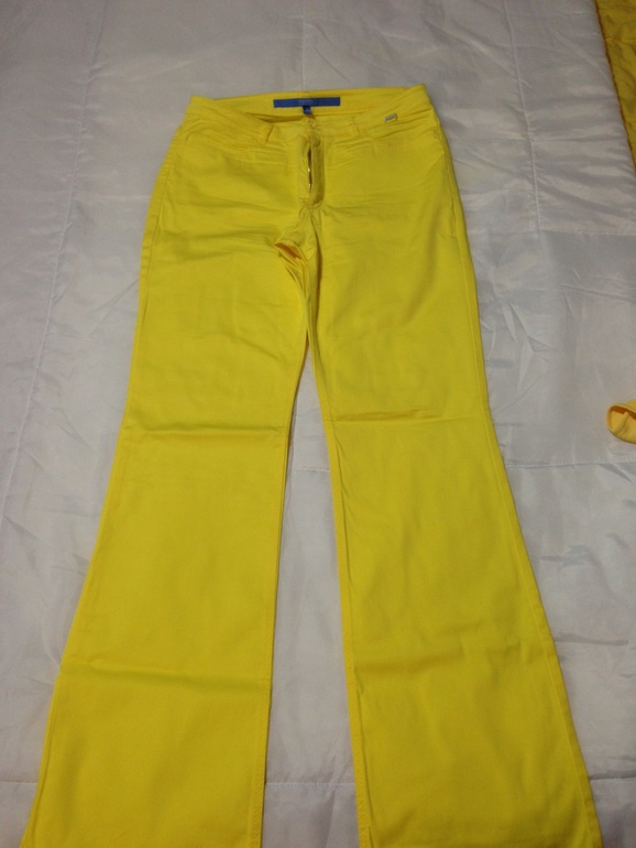 Джинсы Escada, цена 5000, каждые