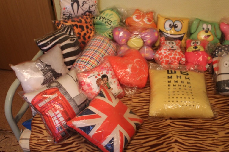 Антистрессовые игрушки и подушки