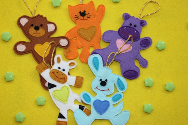 Игрушки на ёлку)