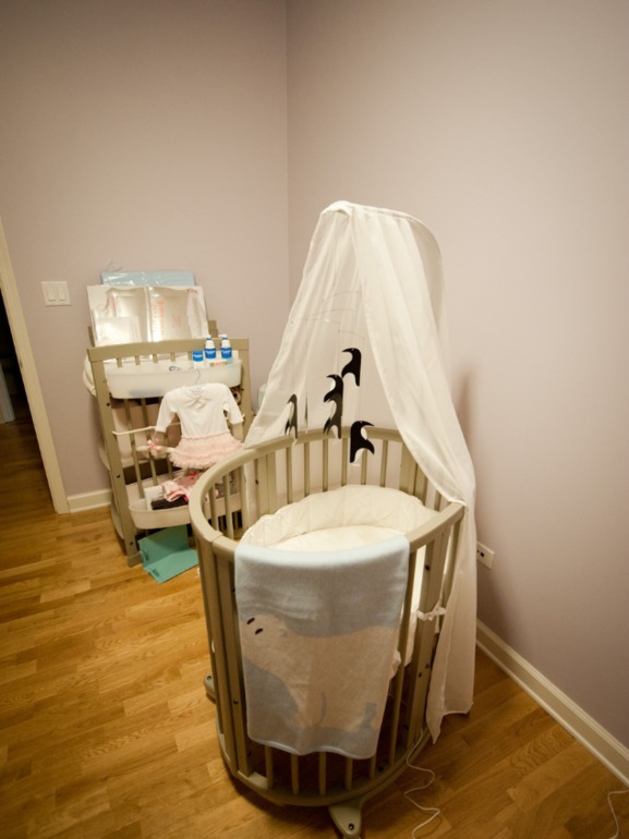 Stokke Sleepi – кроватка и столик. Это какое то чудо трансформации!