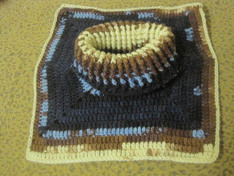 Манишка-отличная альтернатива шарфику.