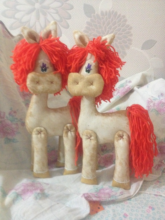 Коняшки ищут новый дом)))