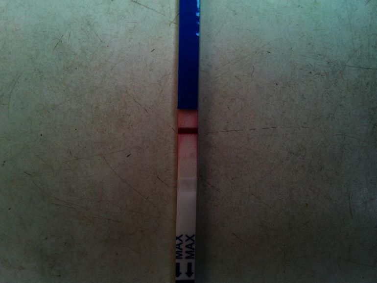 Не знаю , как это понимать, но полоска паоказалась через 20 минут.