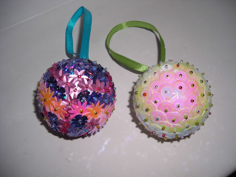 А мы тоже сделали поделки в садик!